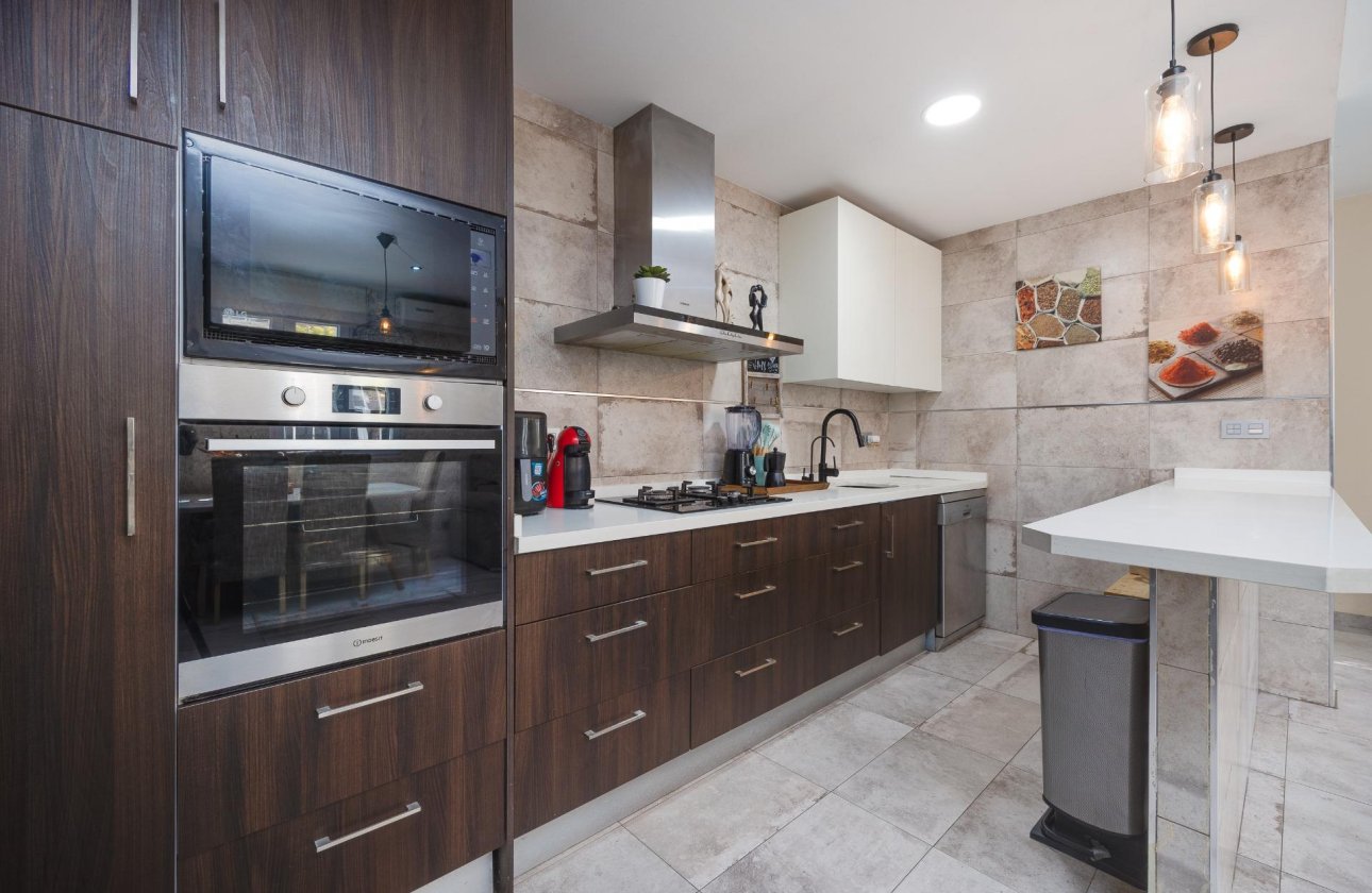Herverkoop - Town House -
Torrevieja - Centro