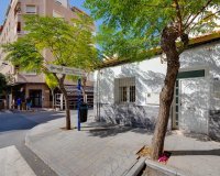 Herverkoop - Town House -
Torrevieja - Centro