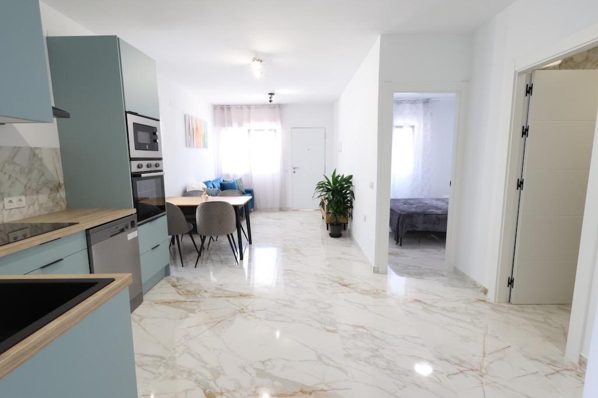 Herverkoop - Town House -
Torrevieja - Costa Blanca