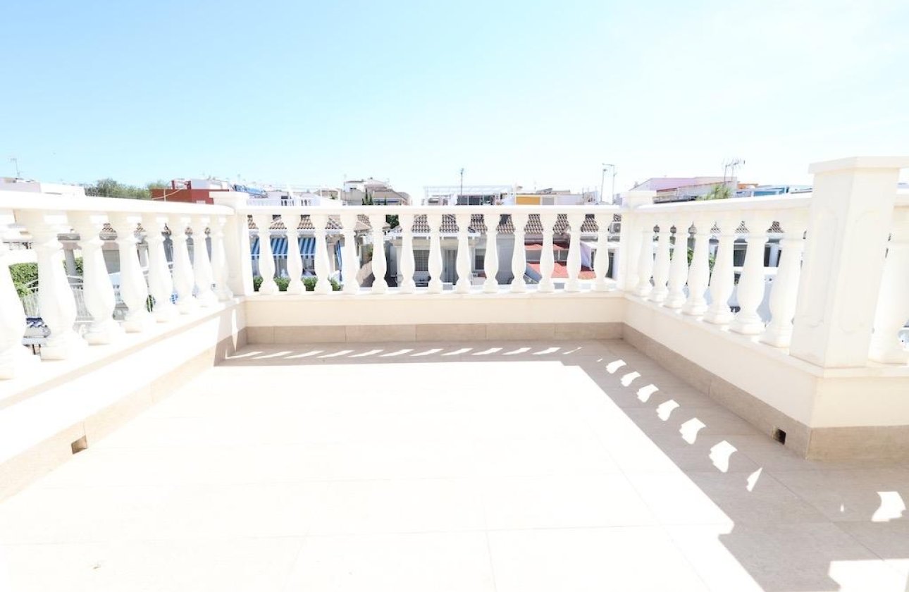 Herverkoop - Town House -
Torrevieja - Costa Blanca