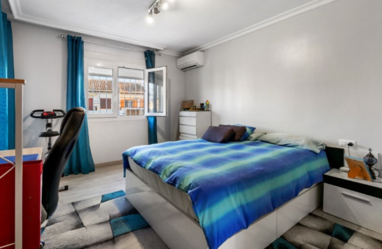 Herverkoop - Town House -
Torrevieja - Costa Blanca