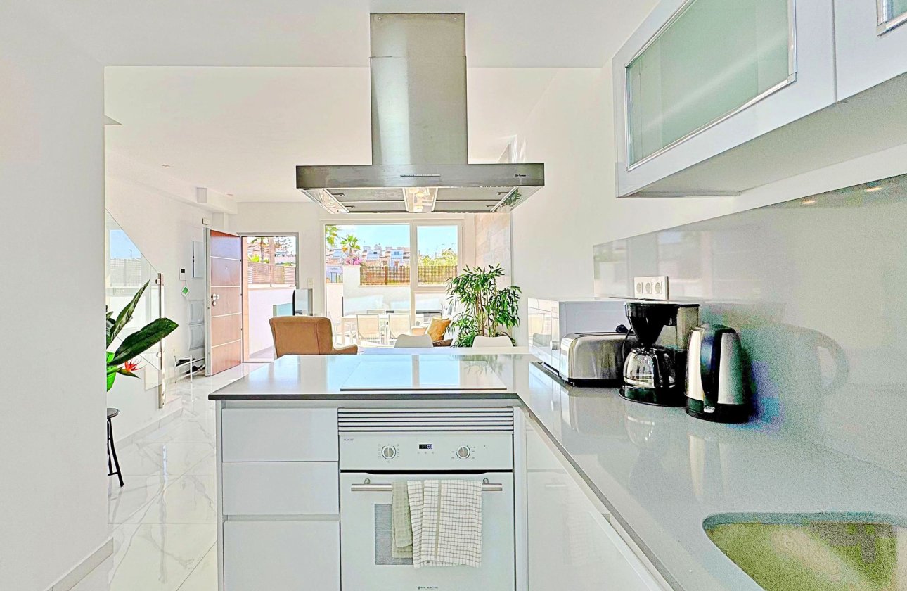 Herverkoop - Town House -
Torrevieja - Costa Blanca