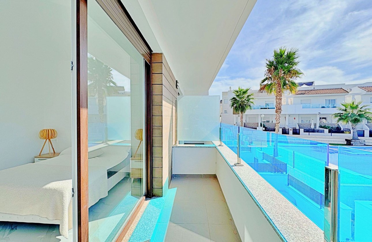 Herverkoop - Town House -
Torrevieja - Costa Blanca