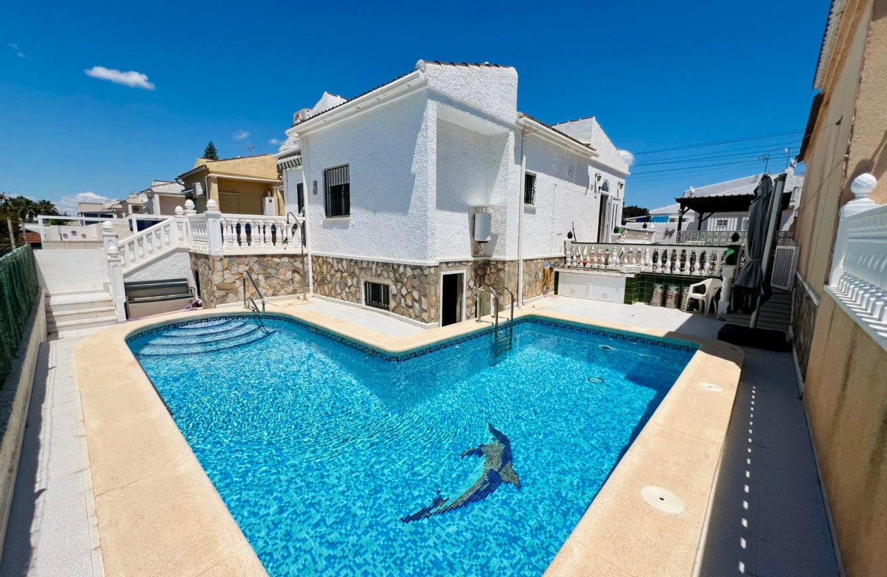 Herverkoop - Town House -
Torrevieja - Costa Blanca