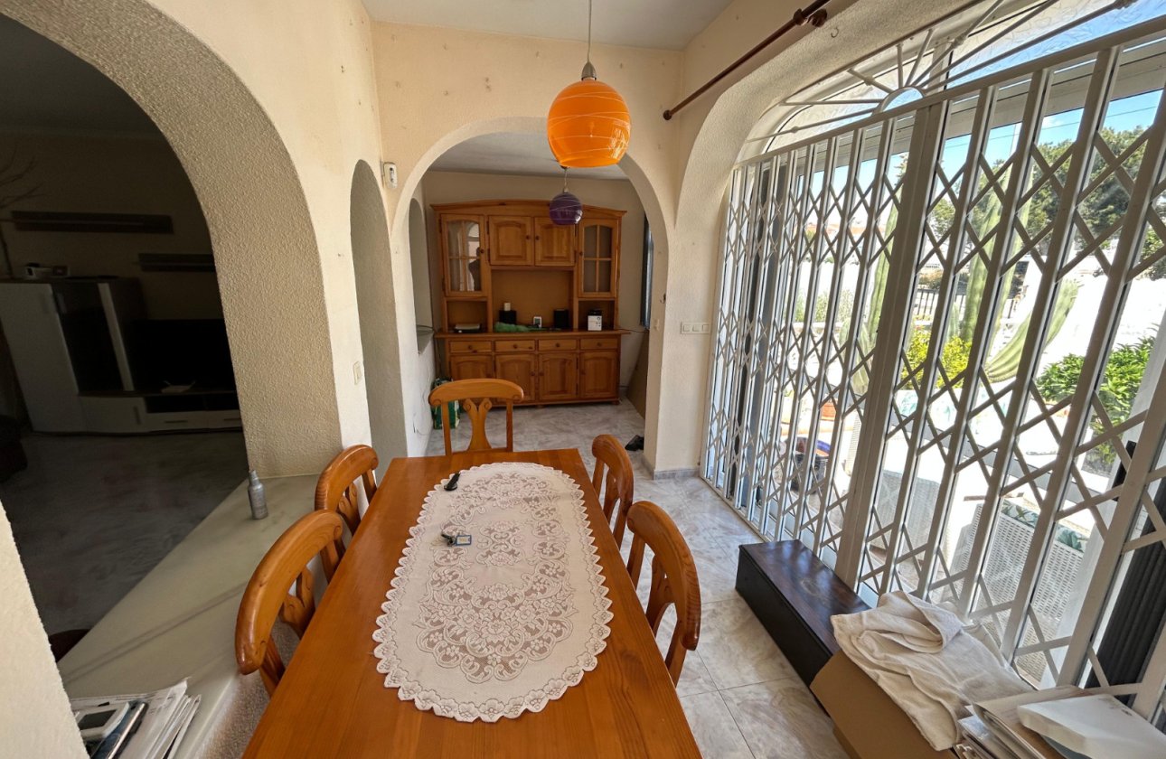 Herverkoop - Town House -
Torrevieja - Costa Blanca