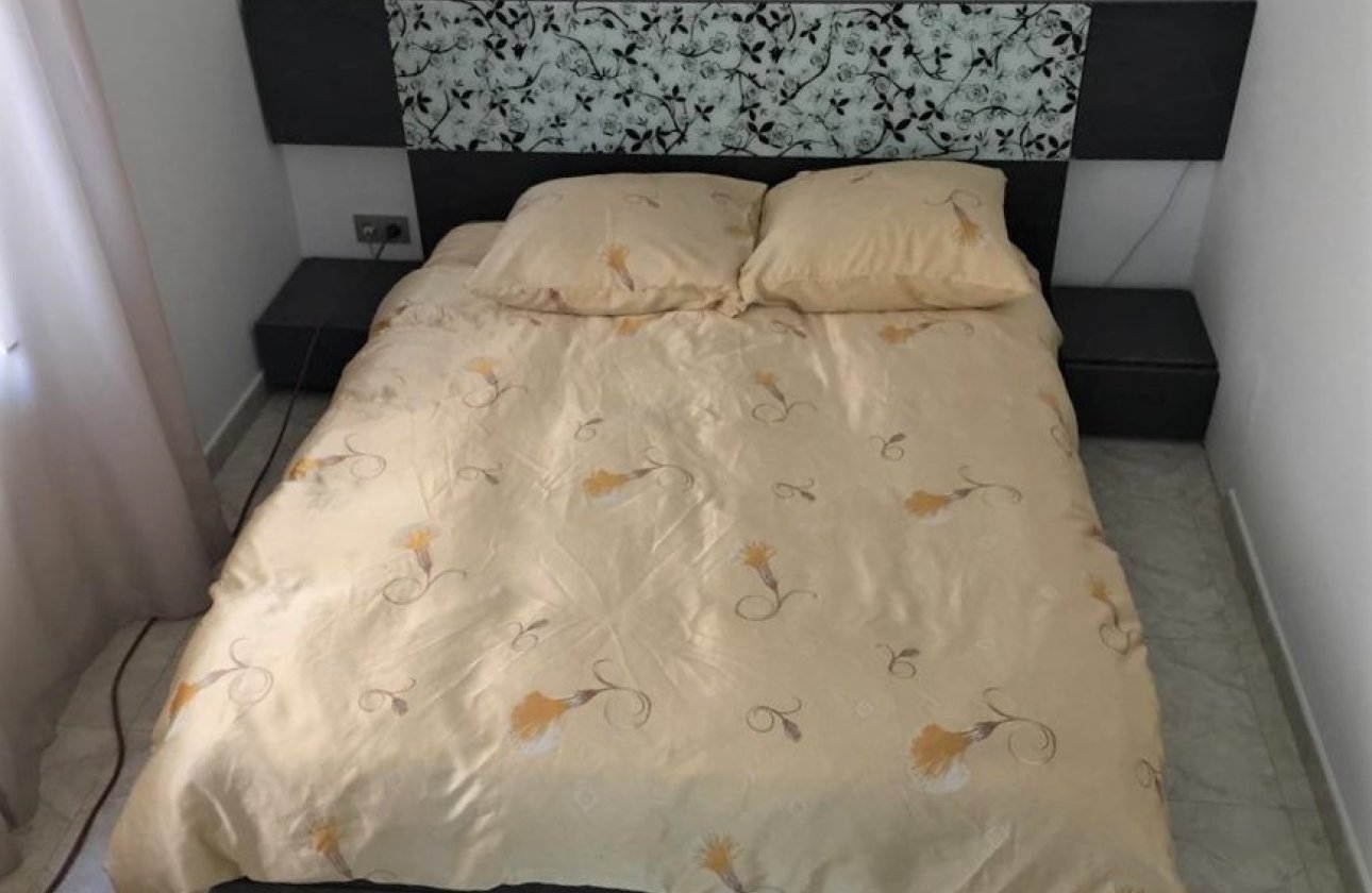 Herverkoop - Town House -
Torrevieja - Costa Blanca