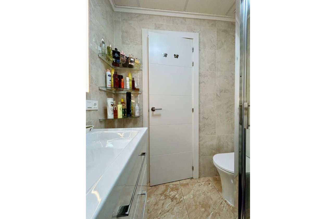 Herverkoop - Town House -
Torrevieja - Costa Blanca