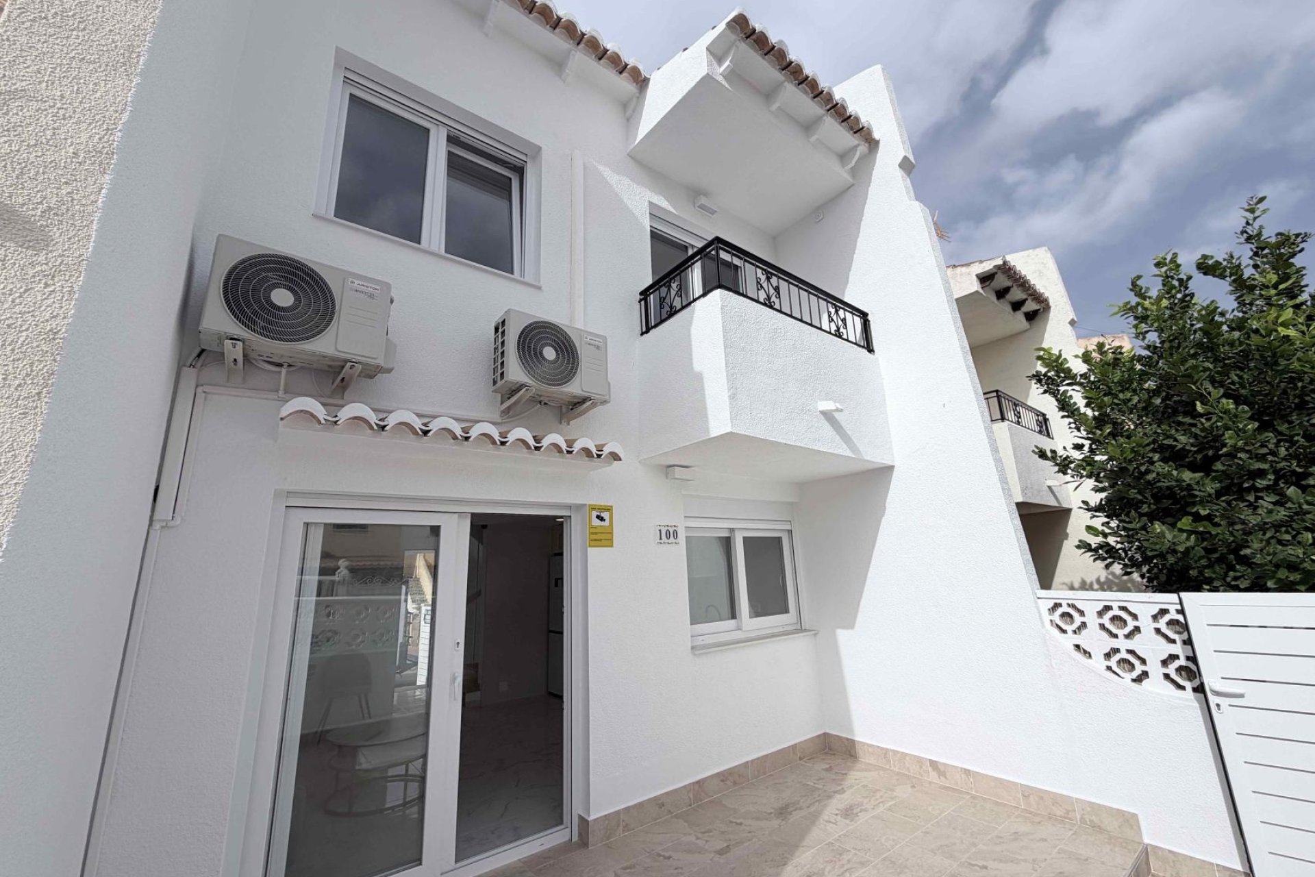 Herverkoop - Town House -
Torrevieja - Costa Blanca