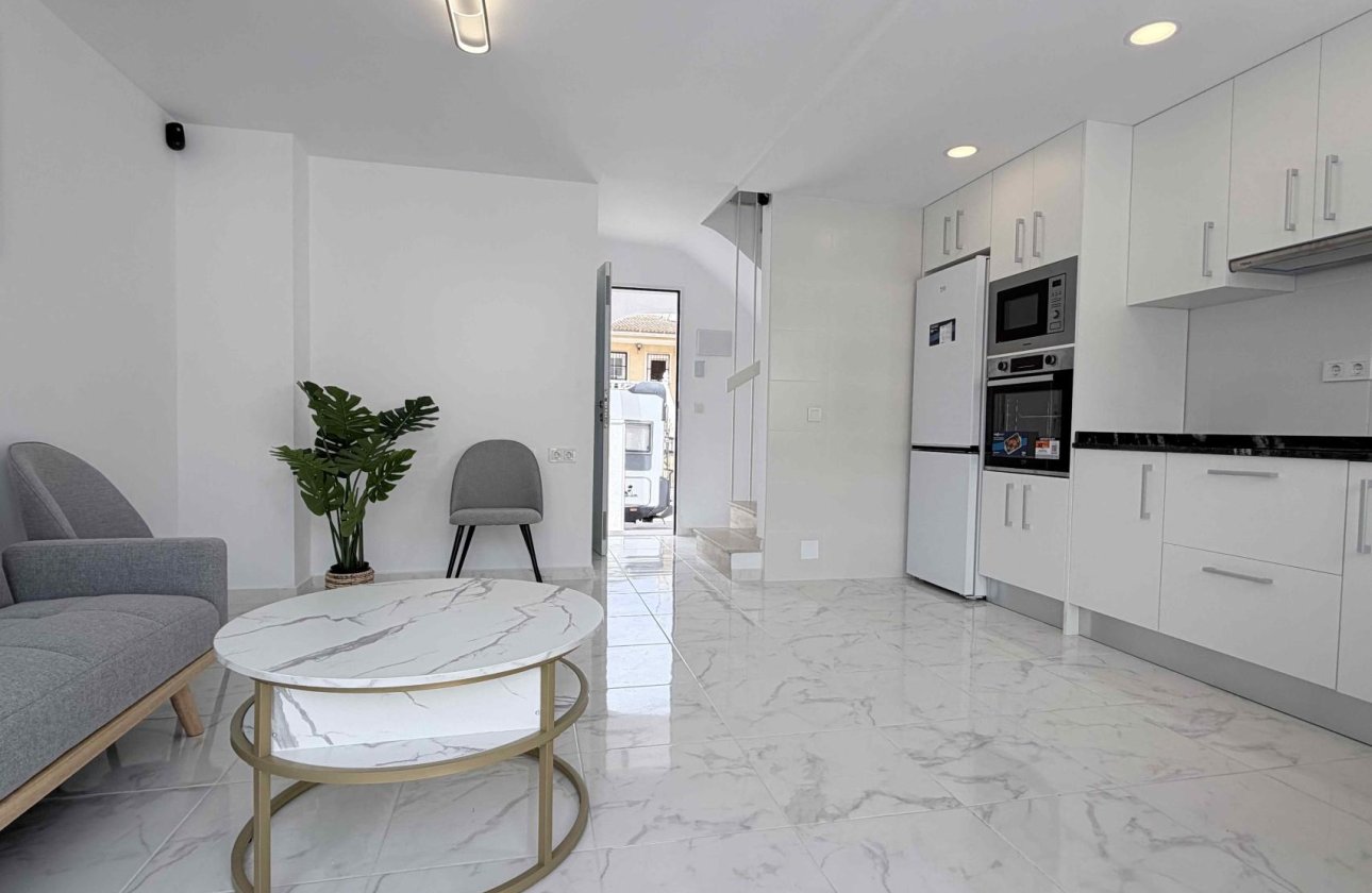 Herverkoop - Town House -
Torrevieja - Costa Blanca