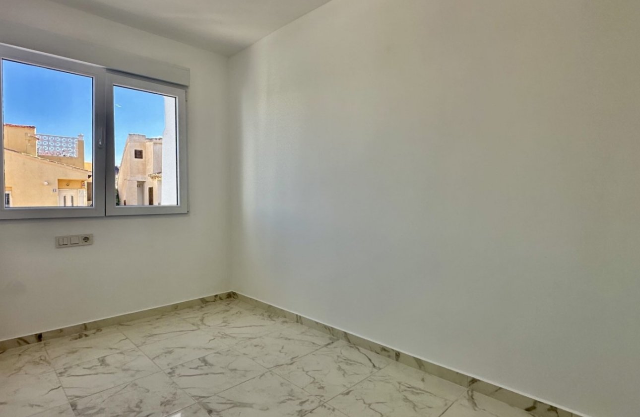Herverkoop - Town House -
Torrevieja - Costa Blanca