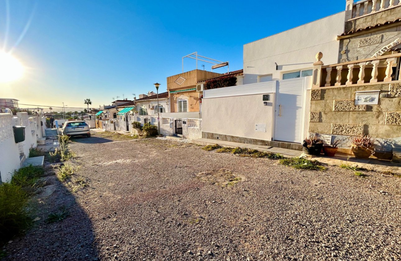 Herverkoop - Town House -
Torrevieja - Costa Blanca