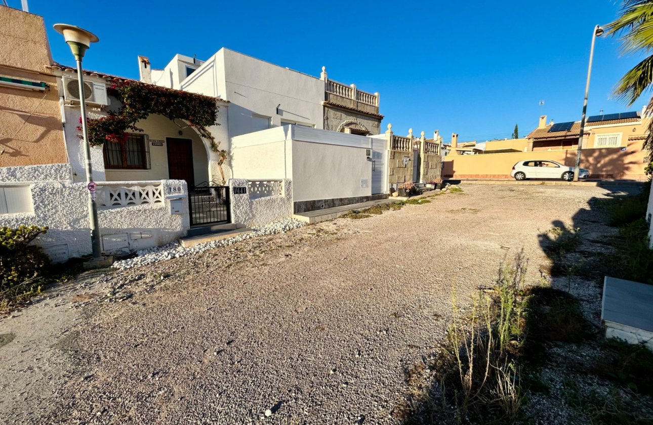 Herverkoop - Town House -
Torrevieja - Costa Blanca