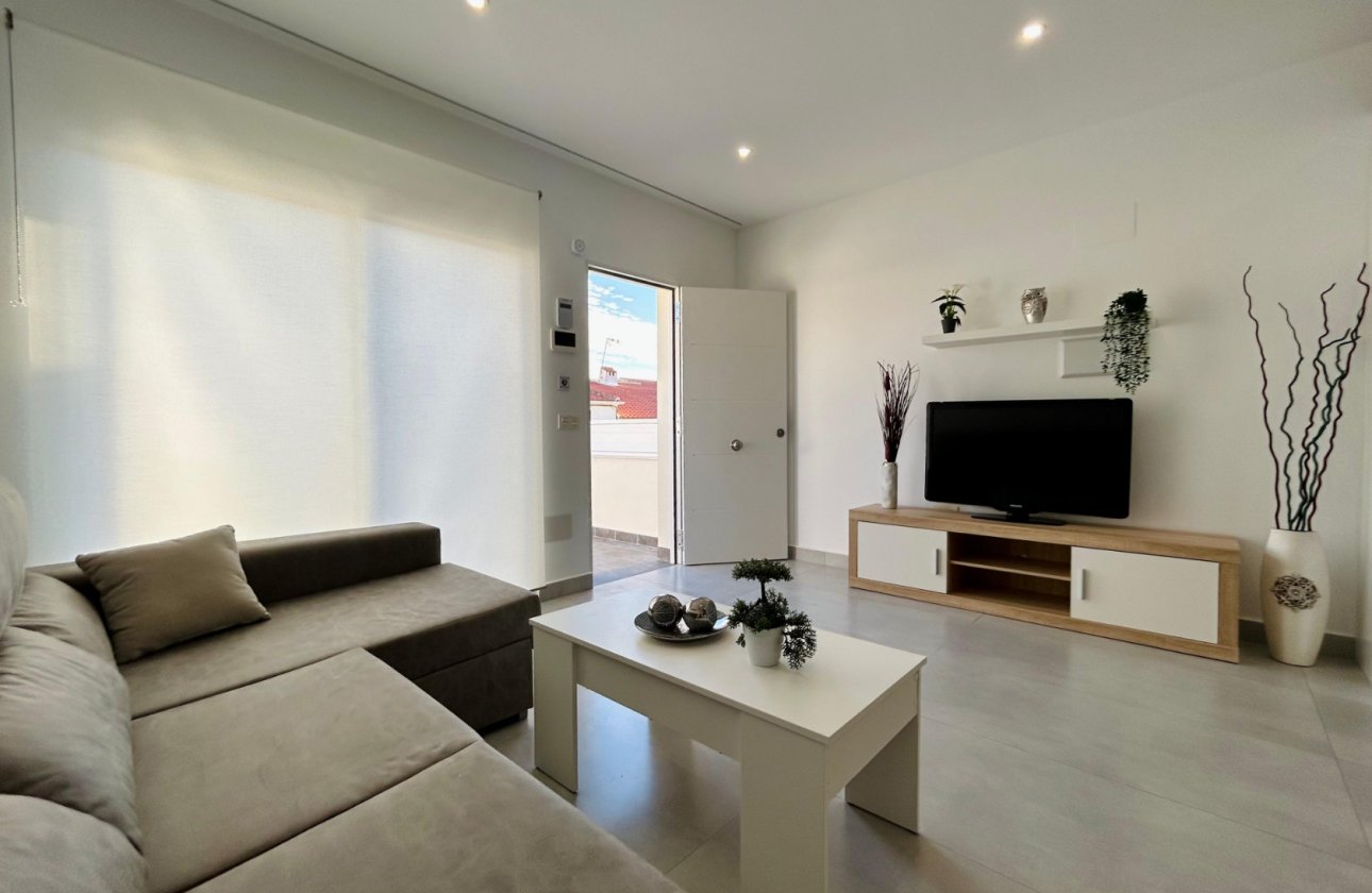 Herverkoop - Town House -
Torrevieja - Costa Blanca