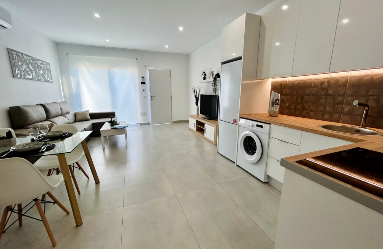 Herverkoop - Town House -
Torrevieja - Costa Blanca