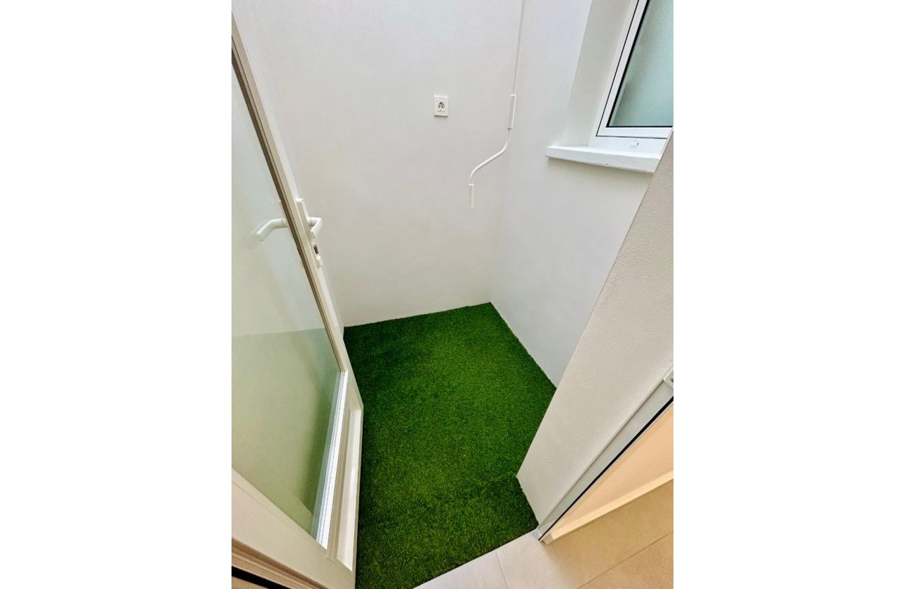 Herverkoop - Town House -
Torrevieja - Costa Blanca