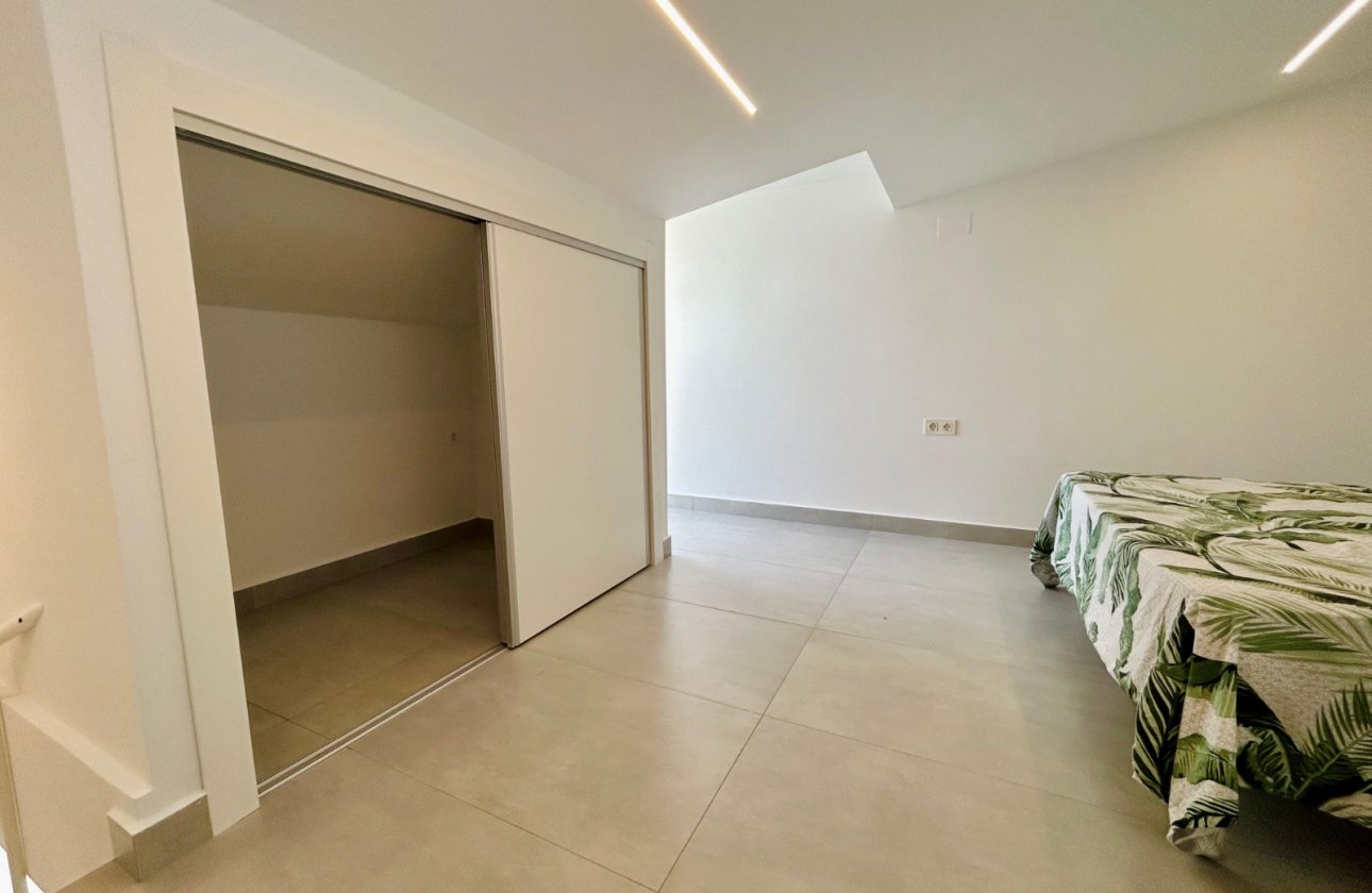 Herverkoop - Town House -
Torrevieja - Costa Blanca
