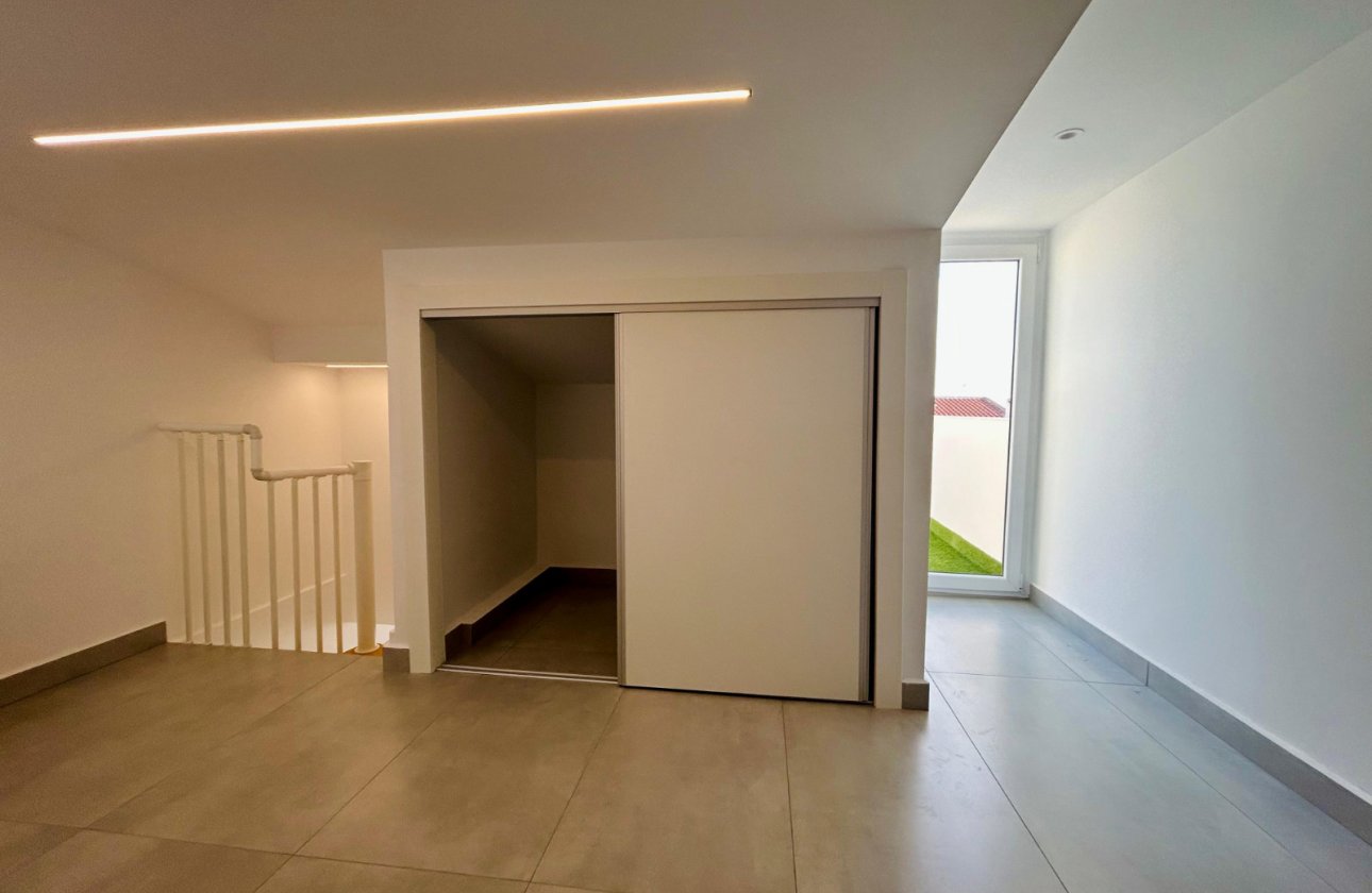 Herverkoop - Town House -
Torrevieja - Costa Blanca