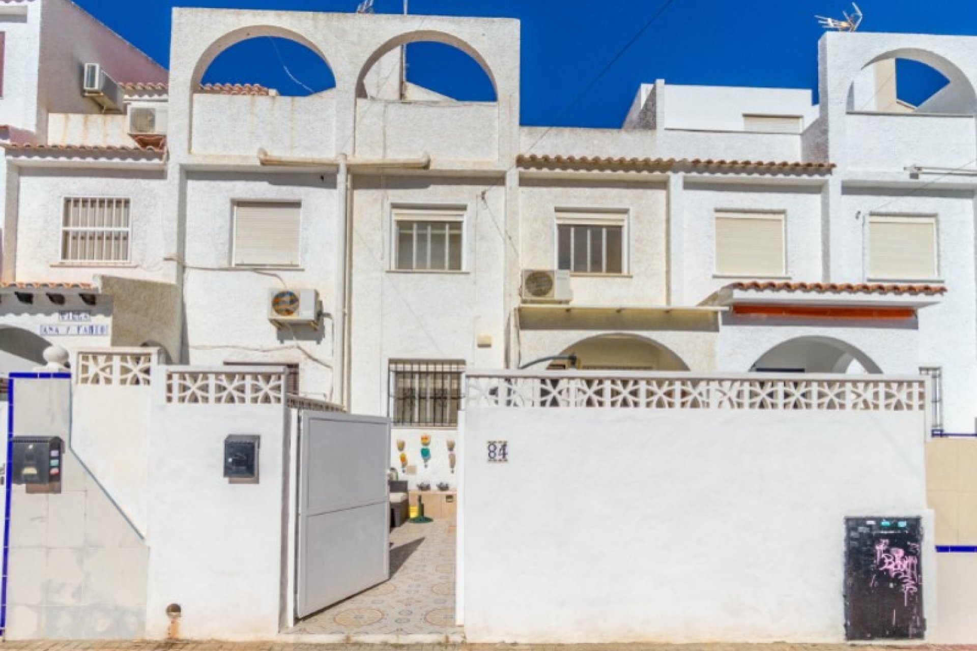 Herverkoop - Town House -
Torrevieja - Costa Blanca