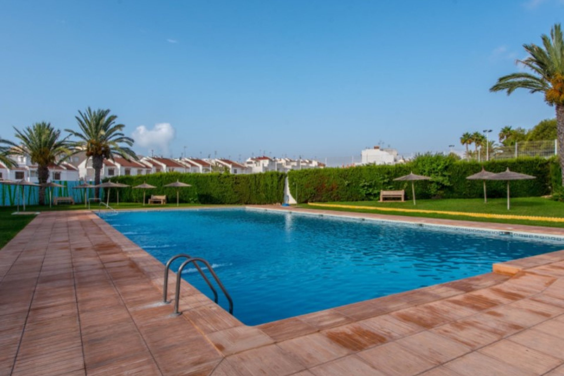 Herverkoop - Town House -
Torrevieja - Costa Blanca