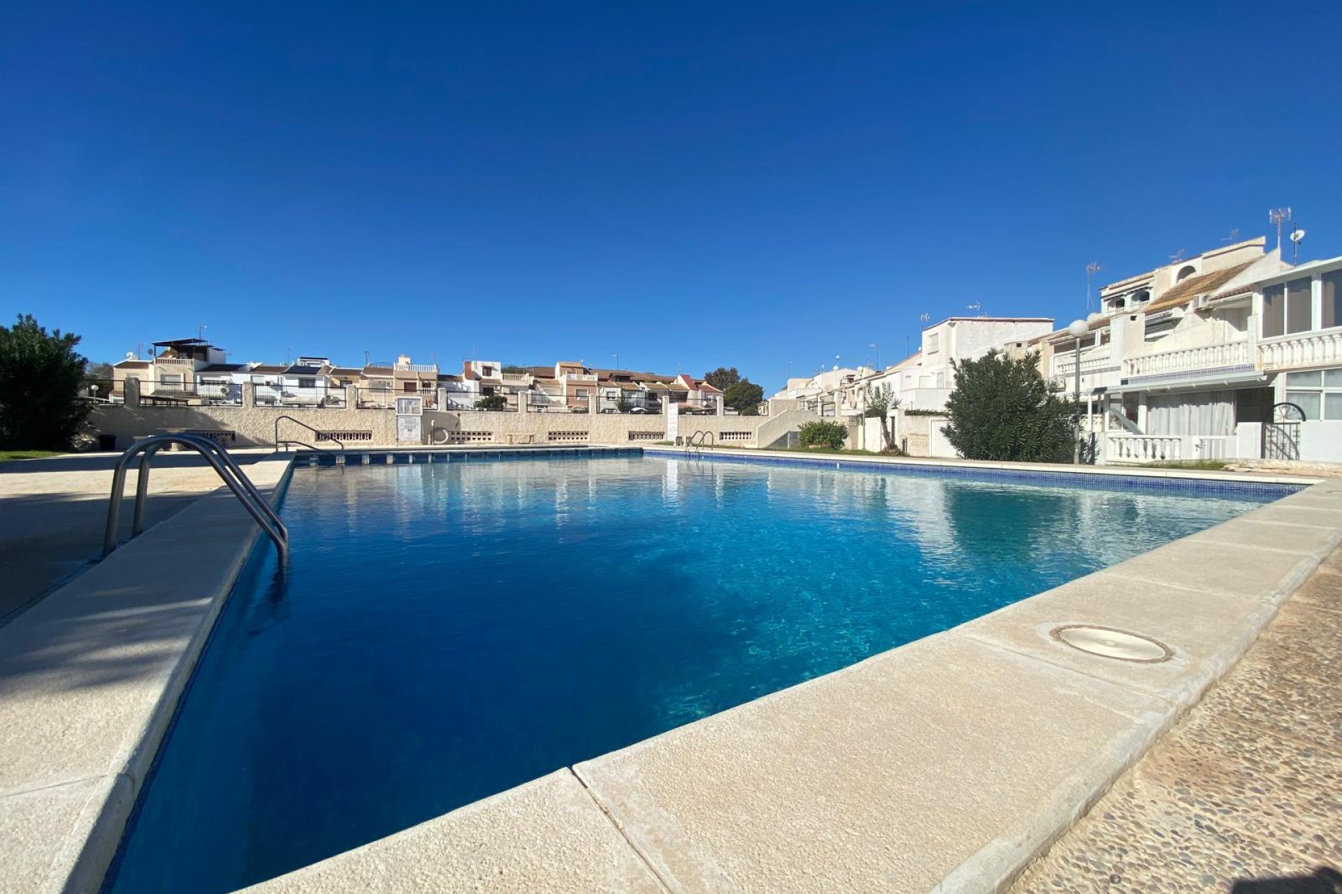 Herverkoop - Town House -
Torrevieja - Costa Blanca