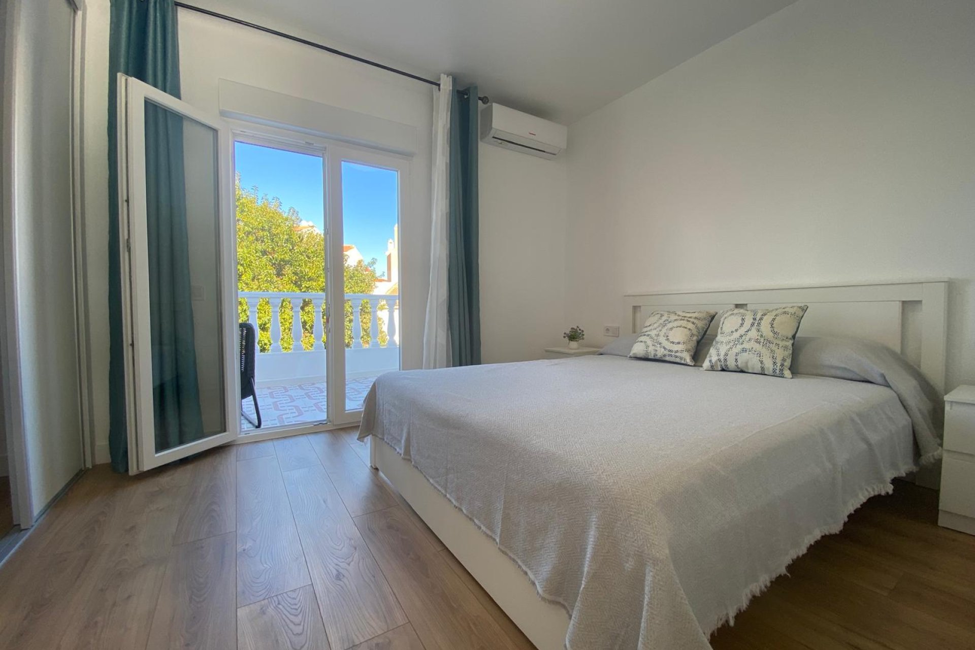 Herverkoop - Town House -
Torrevieja - Costa Blanca