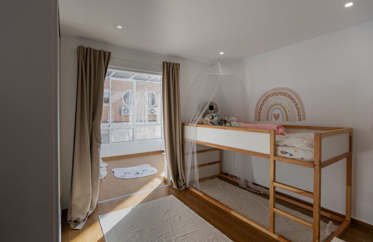 Herverkoop - Town House -
Torrevieja - Costa Blanca