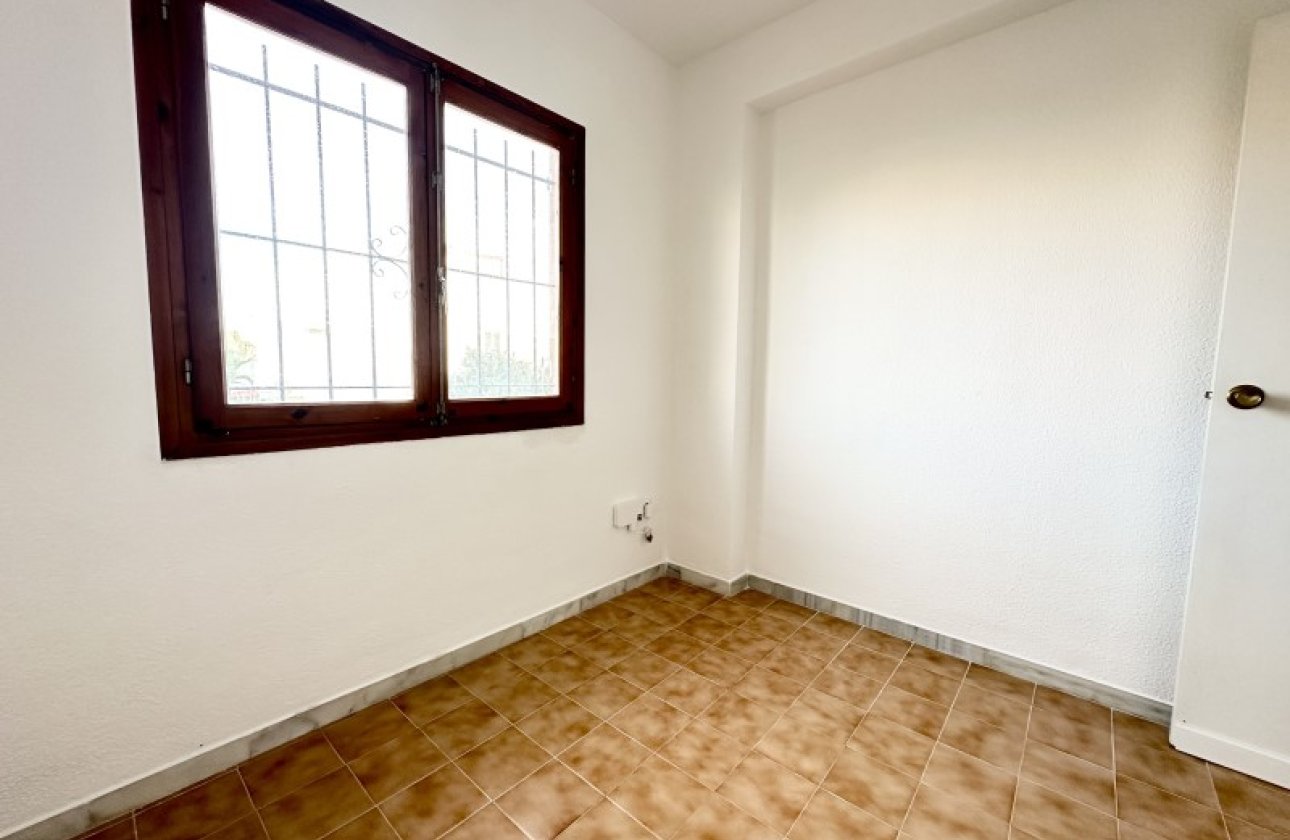 Herverkoop - Town House -
Torrevieja - Costa Blanca