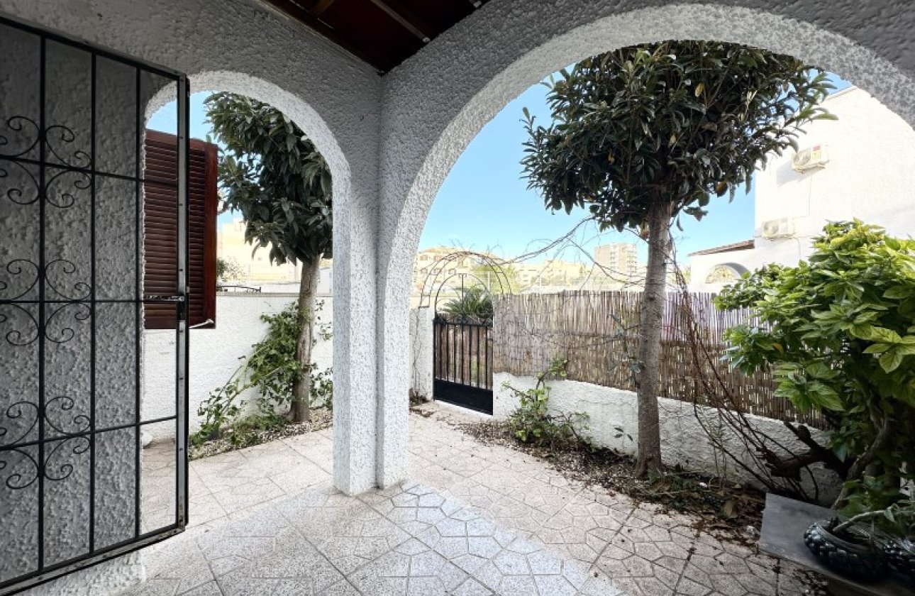 Herverkoop - Town House -
Torrevieja - Costa Blanca