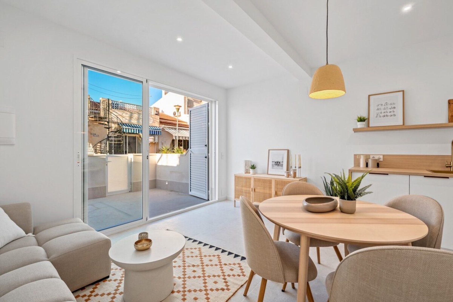 Herverkoop - Town House -
Torrevieja - Costa Blanca