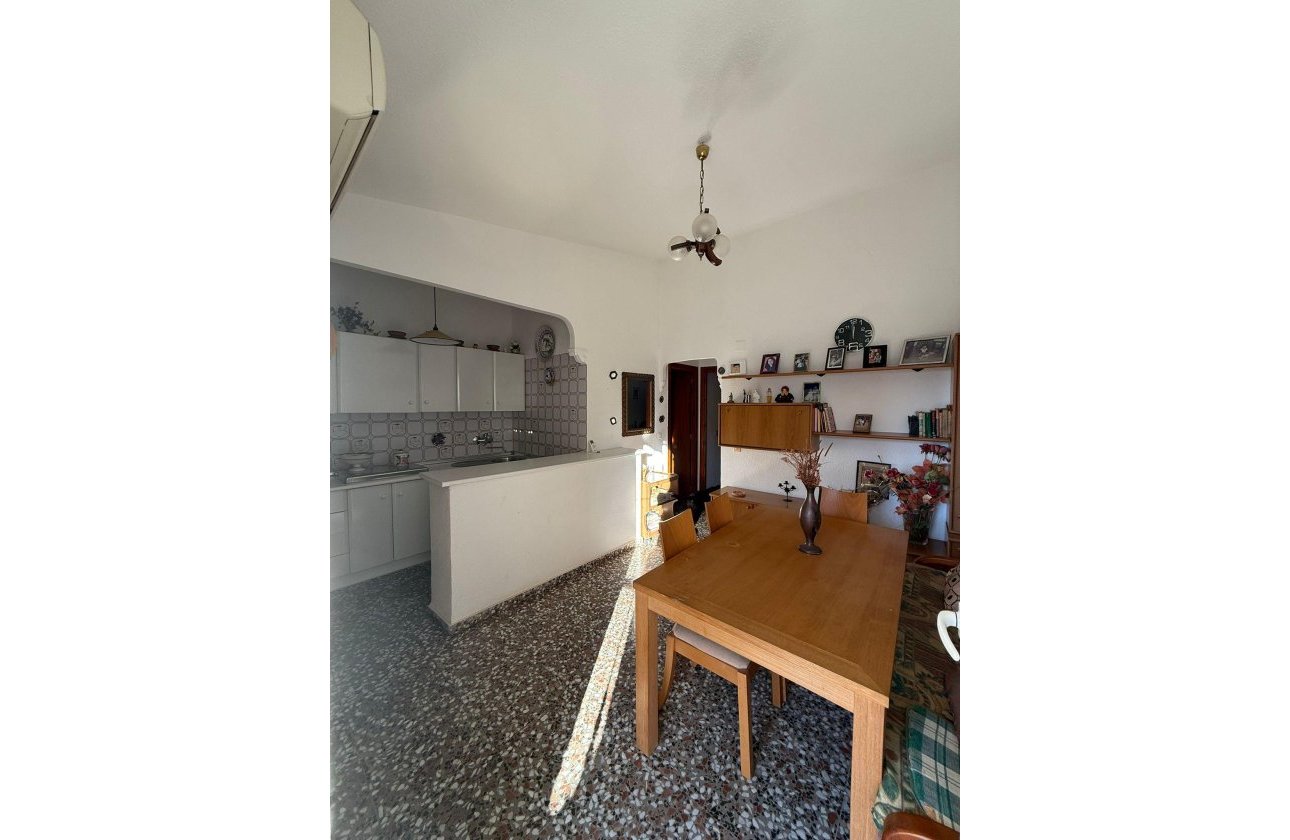 Herverkoop - Town House -
Torrevieja - Costa Blanca