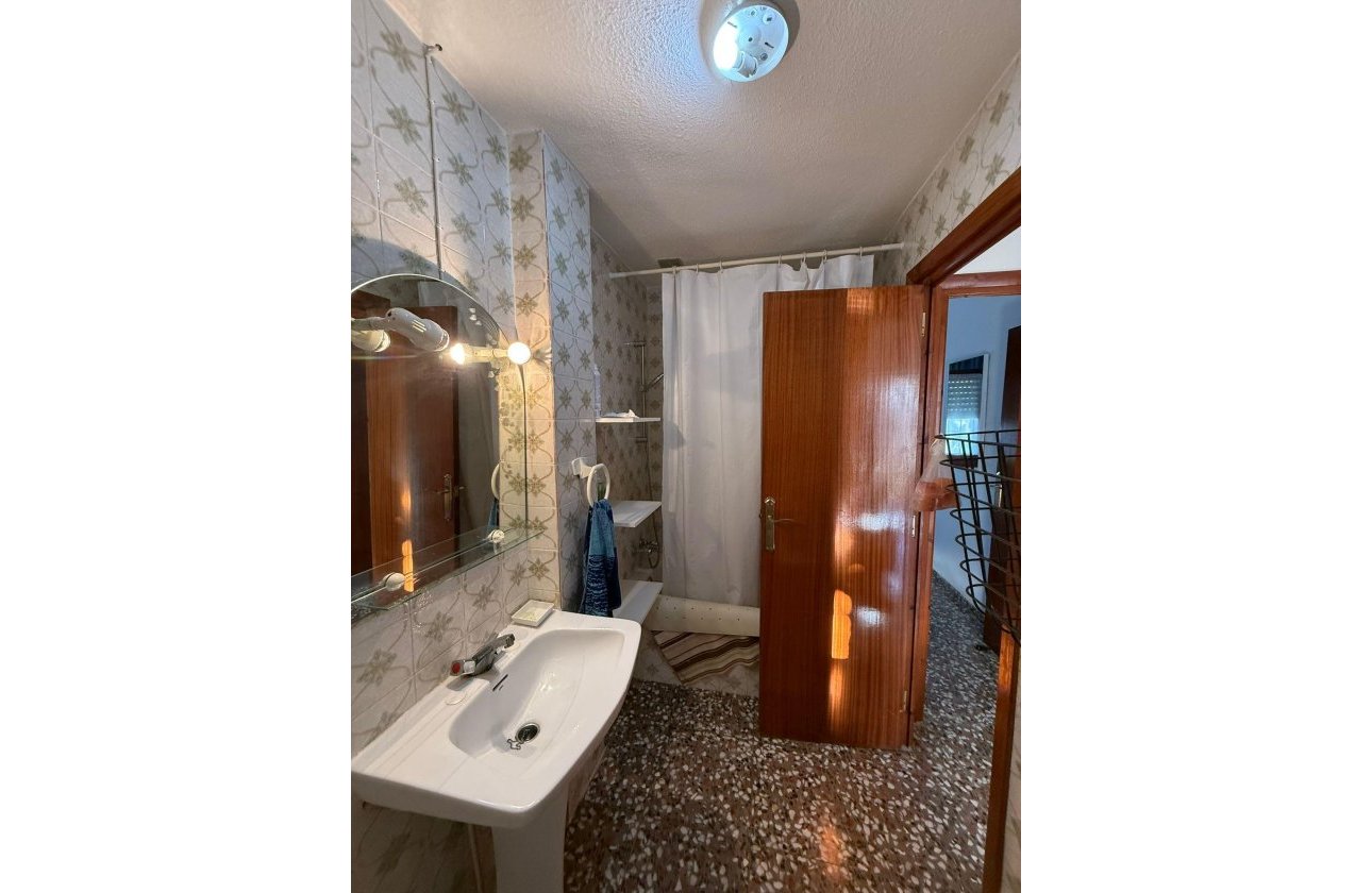 Herverkoop - Town House -
Torrevieja - Costa Blanca