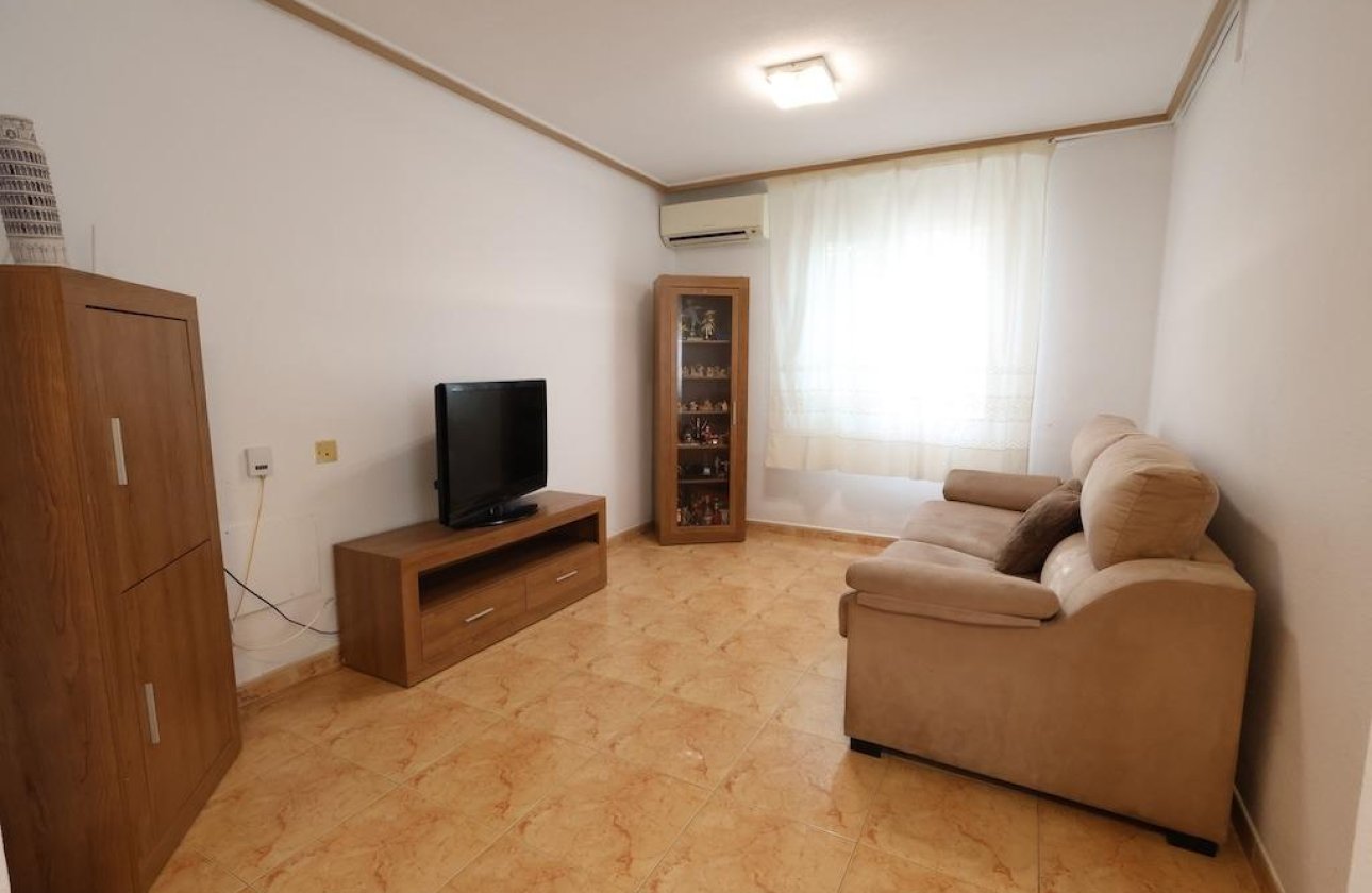 Herverkoop - Town House -
Torrevieja - Costa Blanca