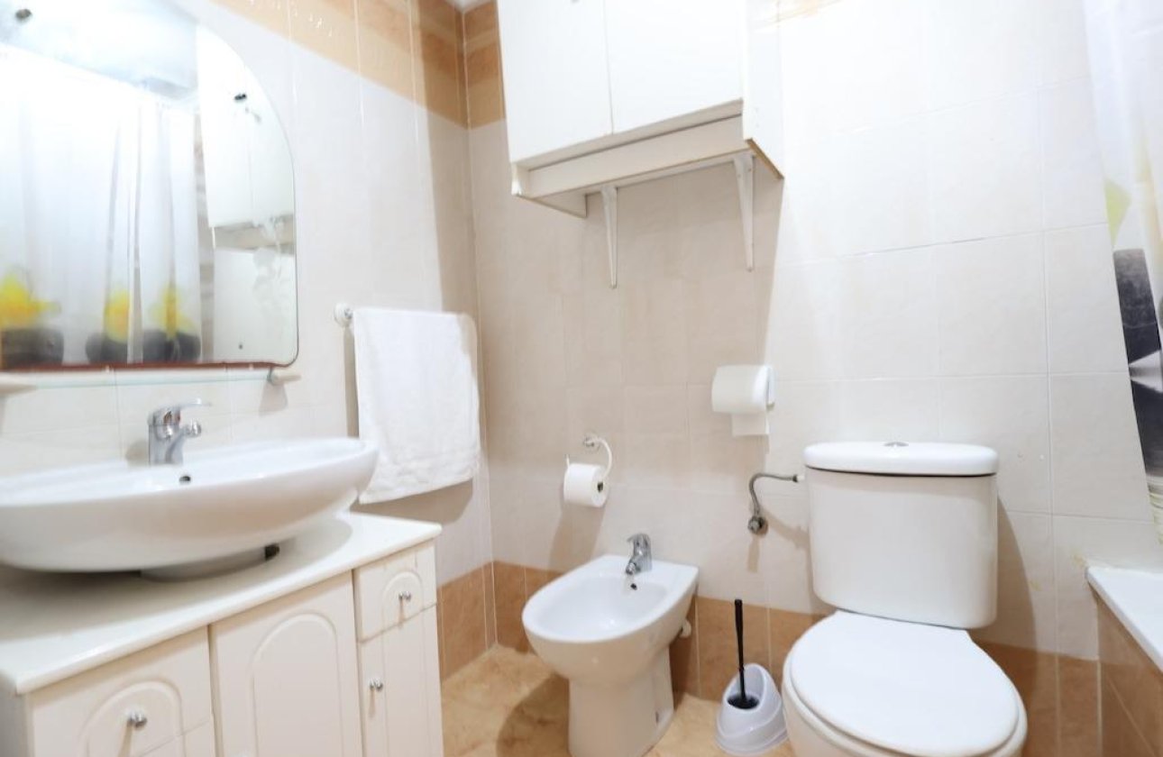 Herverkoop - Town House -
Torrevieja - Costa Blanca