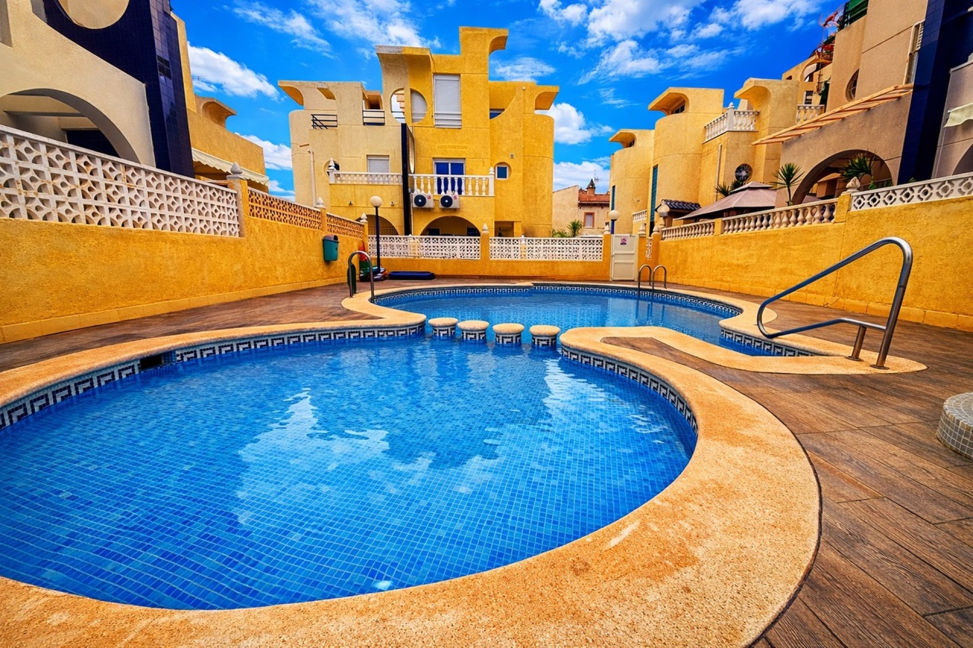 Herverkoop - Town House -
Torrevieja - Costa Blanca
