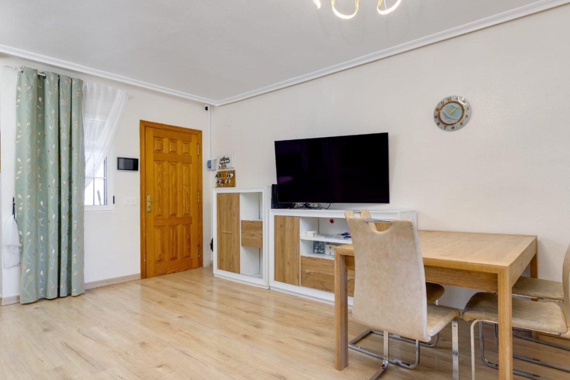 Herverkoop - Town House -
Torrevieja - Costa Blanca