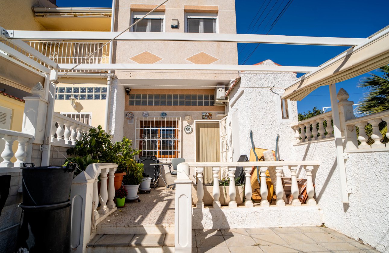 Herverkoop - Town House -
Torrevieja - Costa Blanca