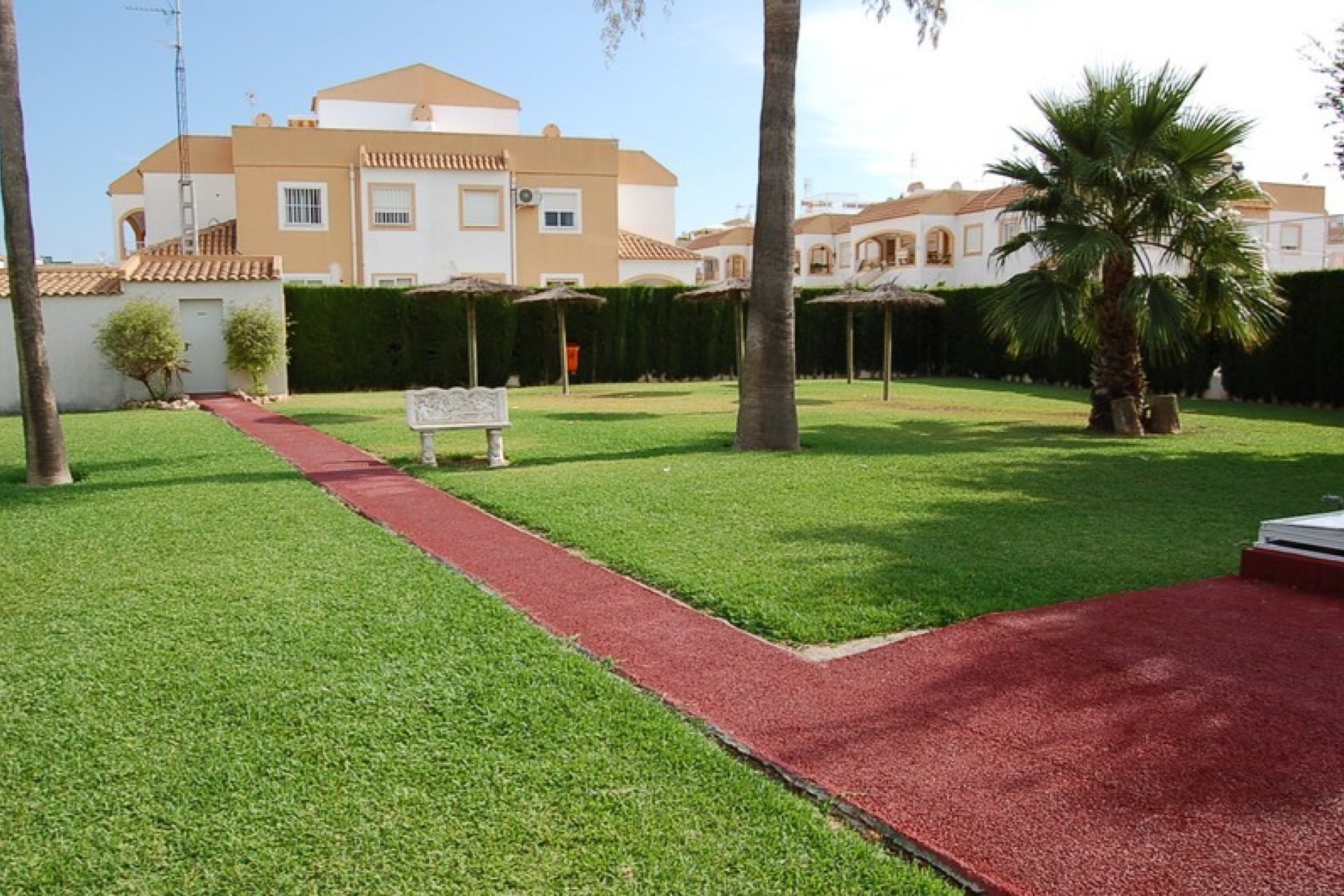 Herverkoop - Town House -
Torrevieja - Costa Blanca