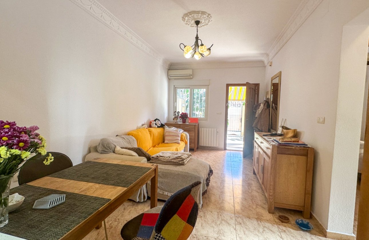 Herverkoop - Town House -
Torrevieja - Costa Blanca