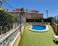Herverkoop - Town House -
Torrevieja - Costa Blanca