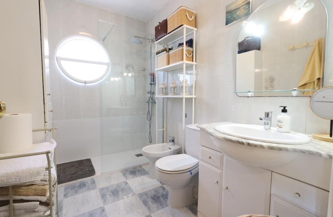 Herverkoop - Town House -
Torrevieja - Costa Blanca