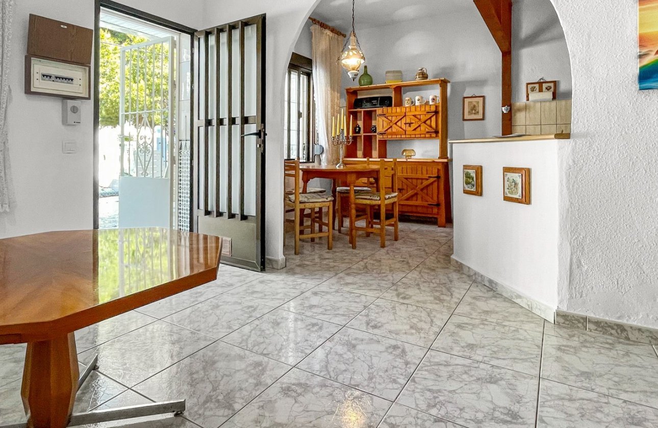 Herverkoop - Town House -
Torrevieja - Costa Blanca