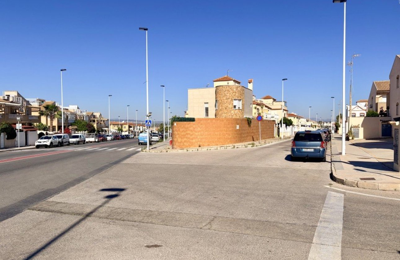 Herverkoop - Town House -
Torrevieja - Costa Blanca