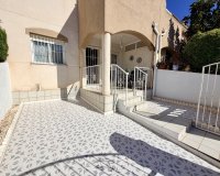 Herverkoop - Town House -
Torrevieja - Costa Blanca