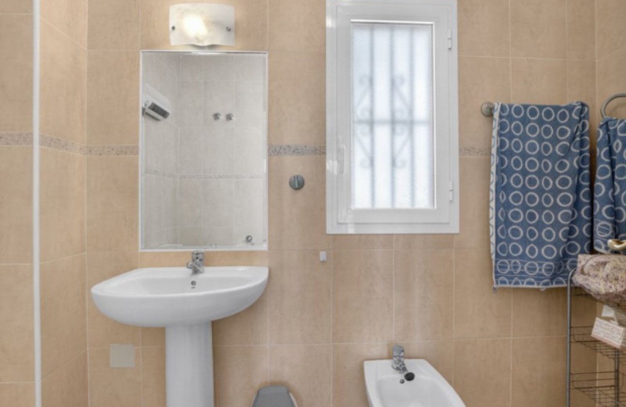 Herverkoop - Town House -
Torrevieja - Costa Blanca