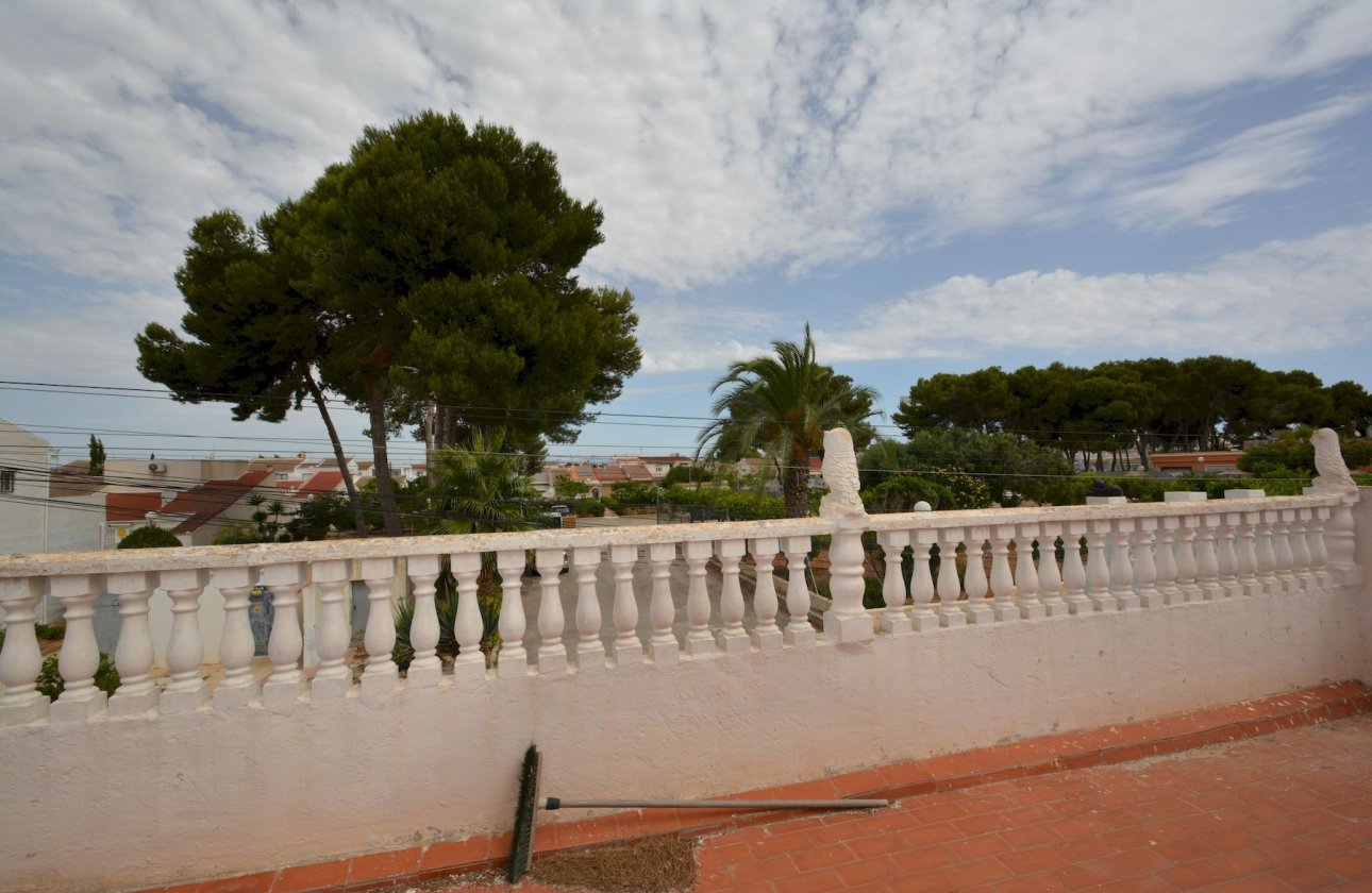 Herverkoop - Town House -
Torrevieja - Costa Blanca