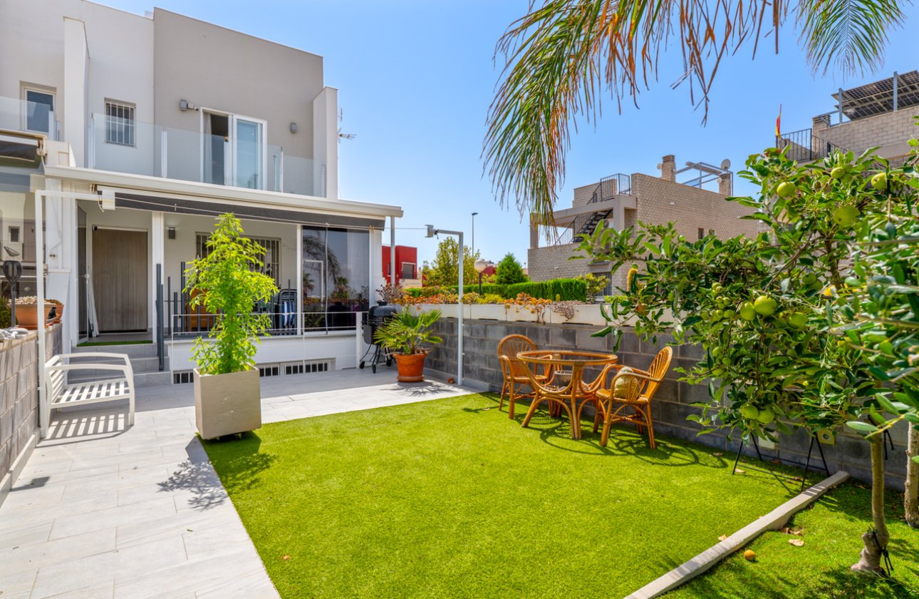 Herverkoop - Town House -
Torrevieja - Costa Blanca