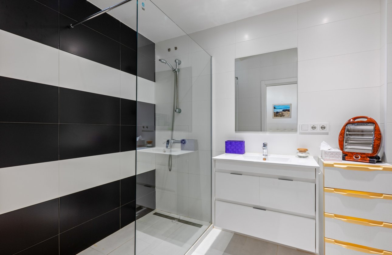 Herverkoop - Town House -
Torrevieja - Costa Blanca