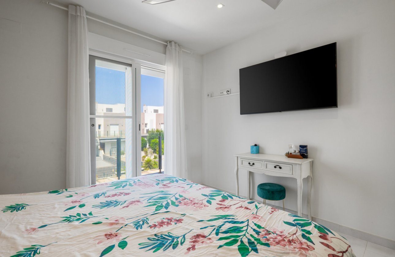 Herverkoop - Town House -
Torrevieja - Costa Blanca