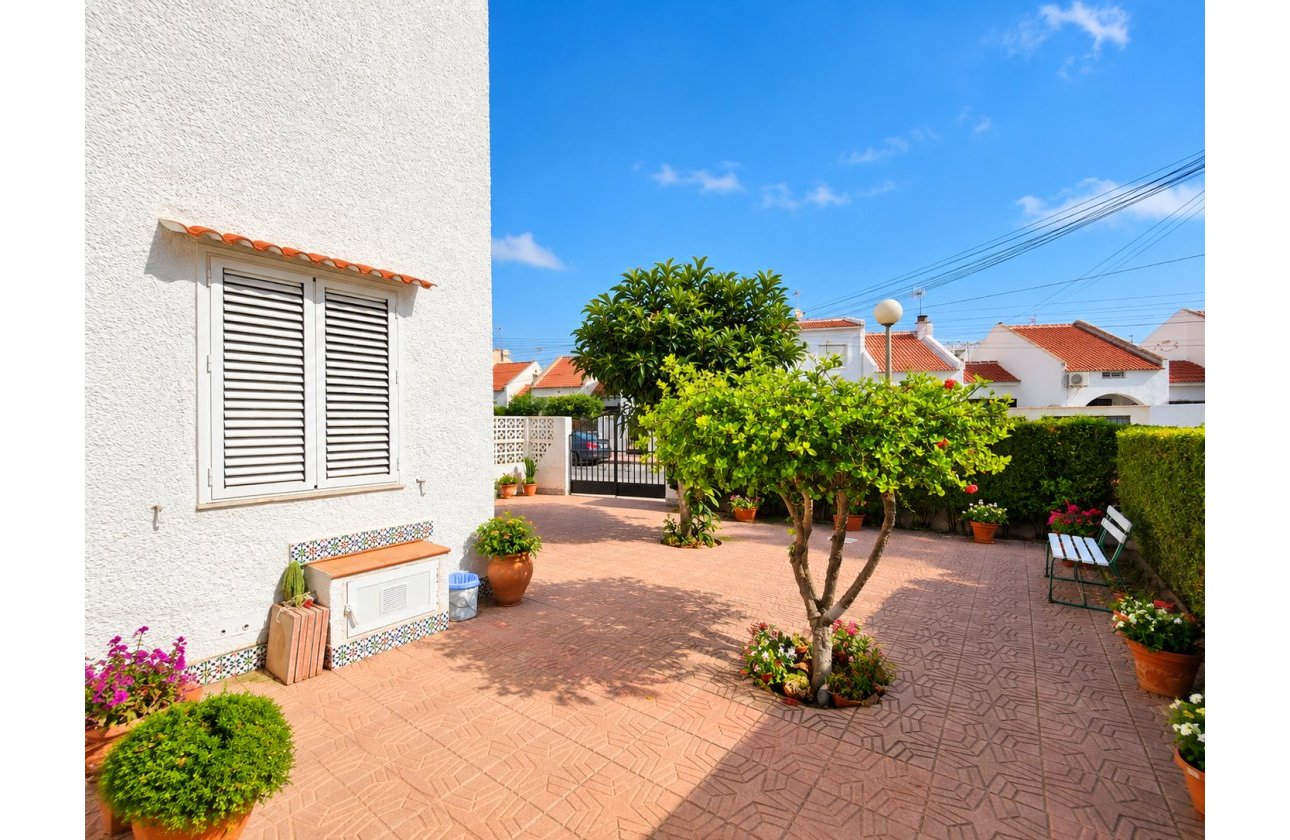 Herverkoop - Town House -
Torrevieja - Costa Blanca