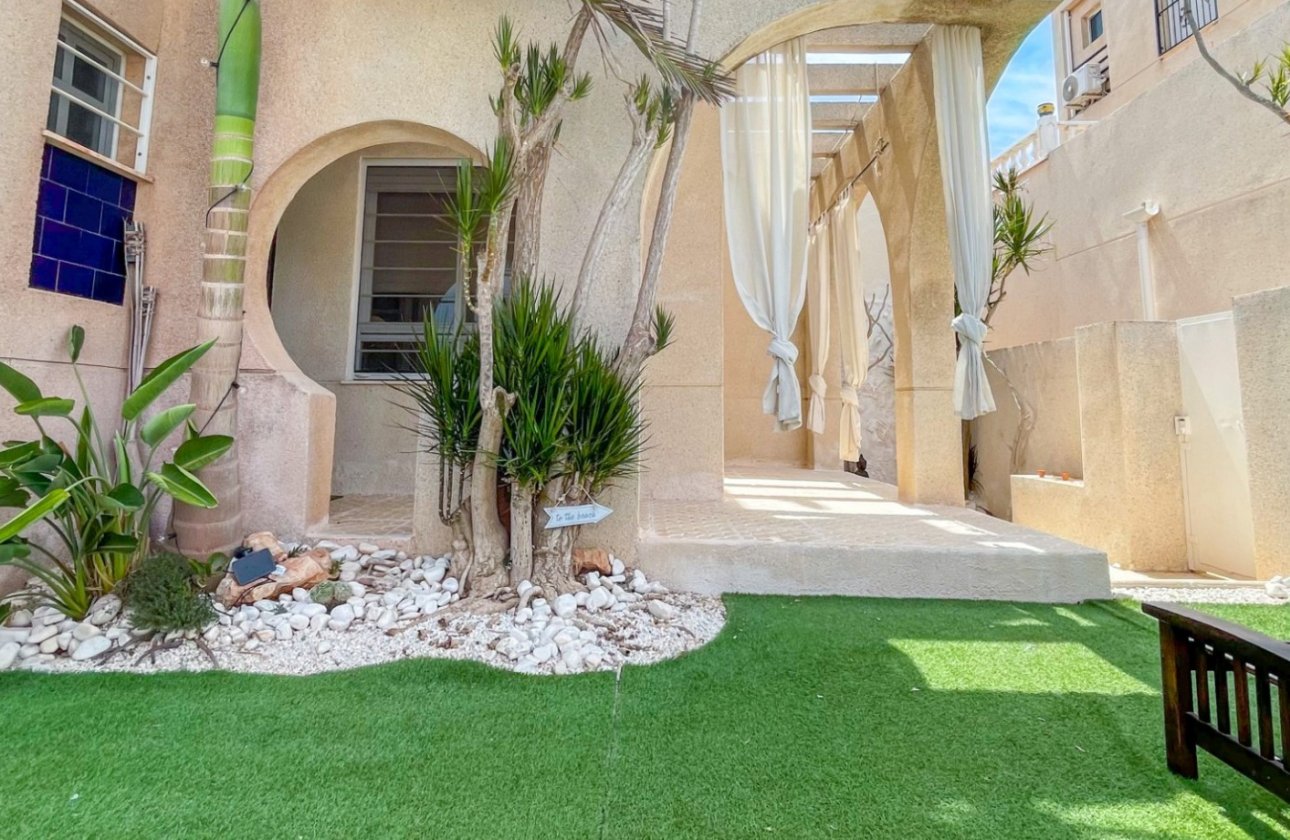 Herverkoop - Town House -
Torrevieja - Costa Blanca
